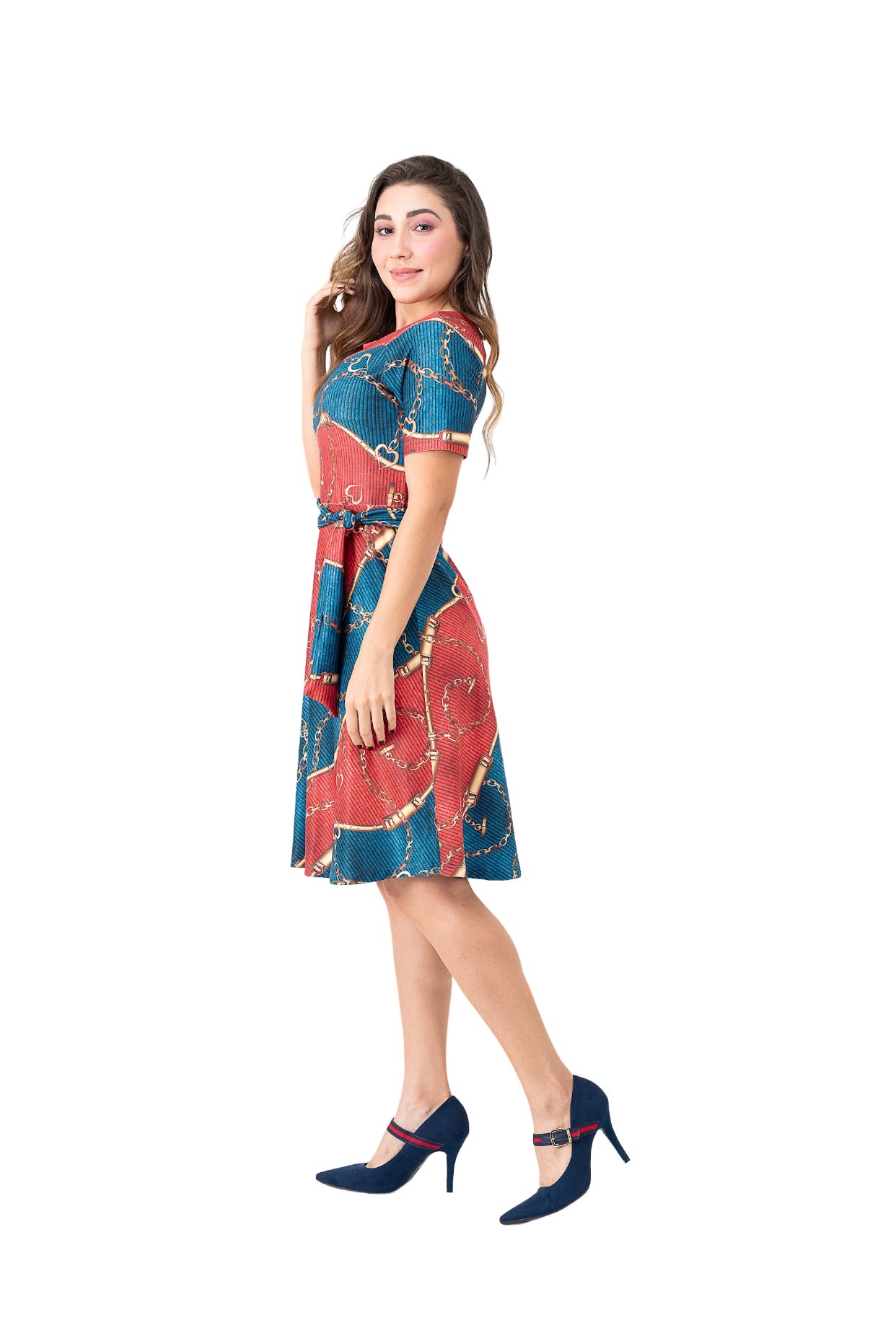 Vestido Midi Godê em Coloração Azul e Vermelho